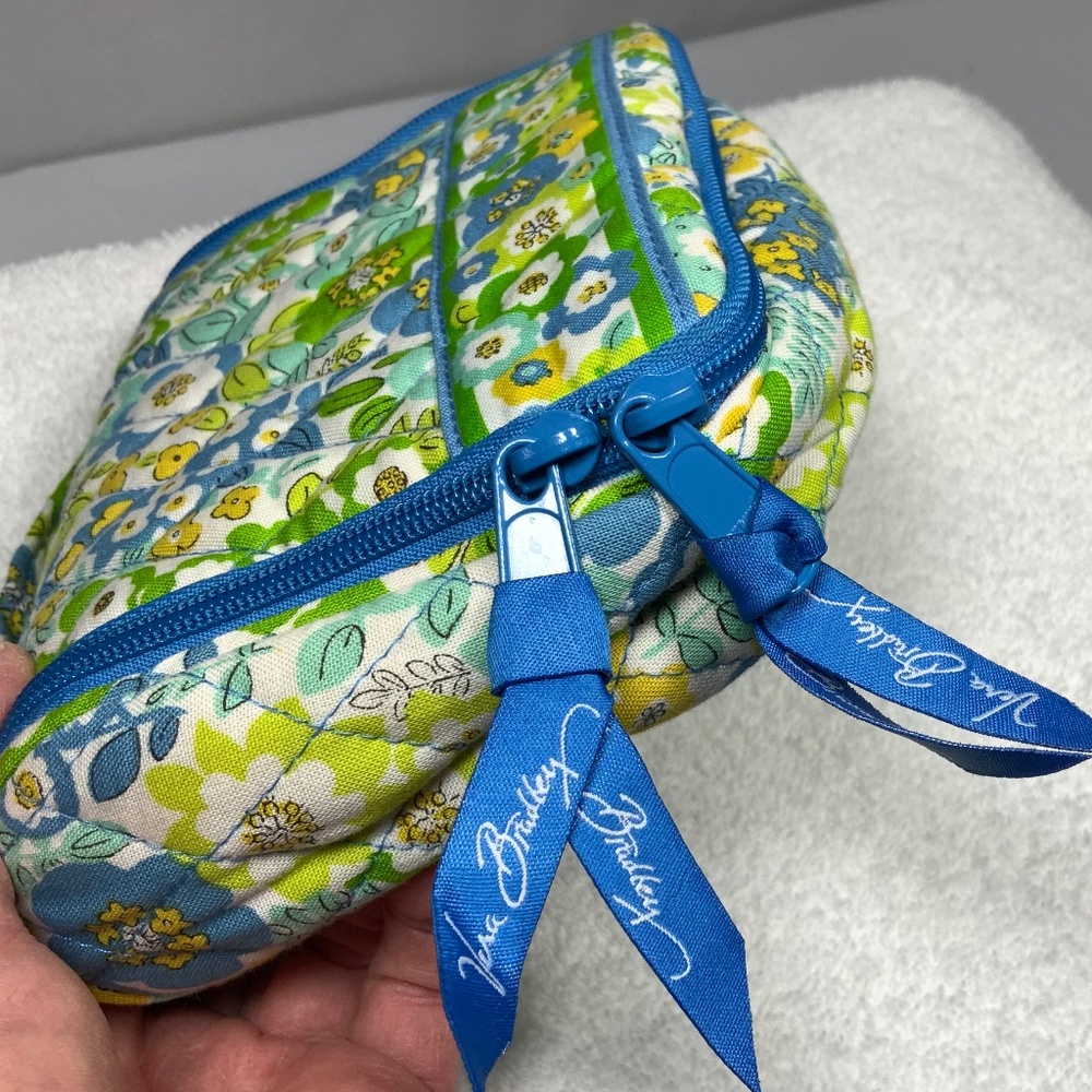NWOT - Vera Bradley Cosmetic Travel Bag - Picture 4 of 7